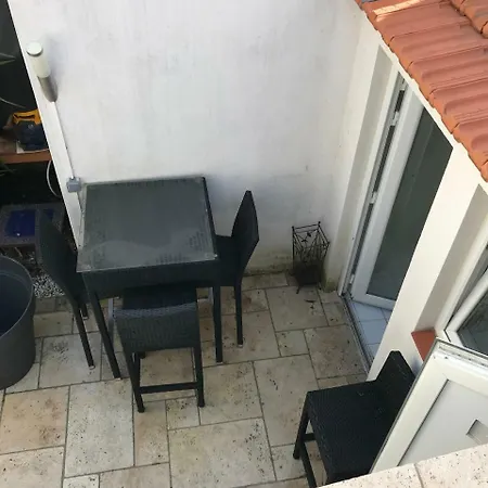 Apartament A Pieds Sanary-sur-Mer